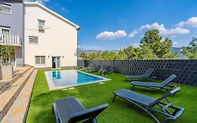 Villa Ivanovi Dvori